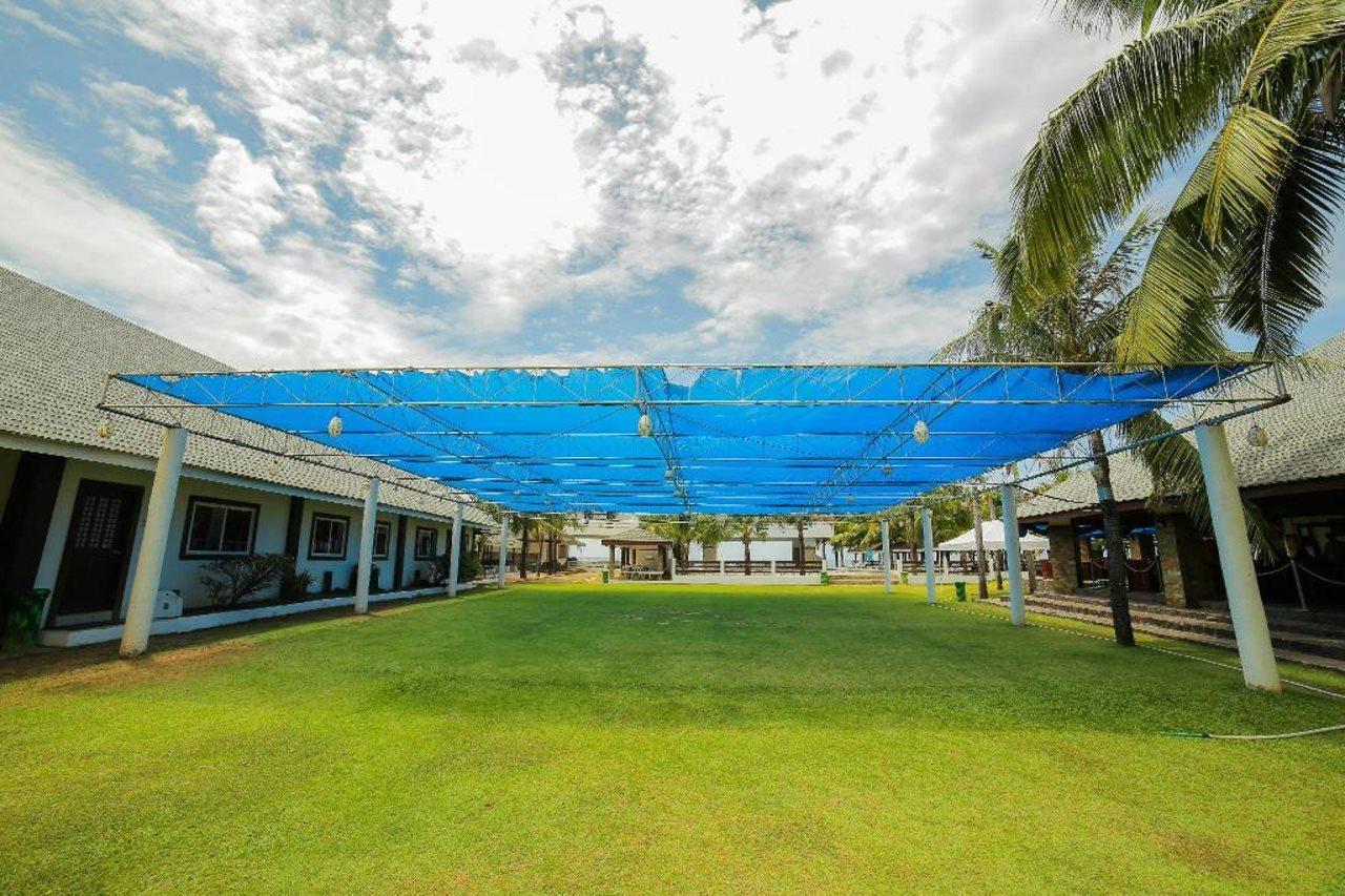Bataan White Corals Beach Resort Моронг Экстерьер фото